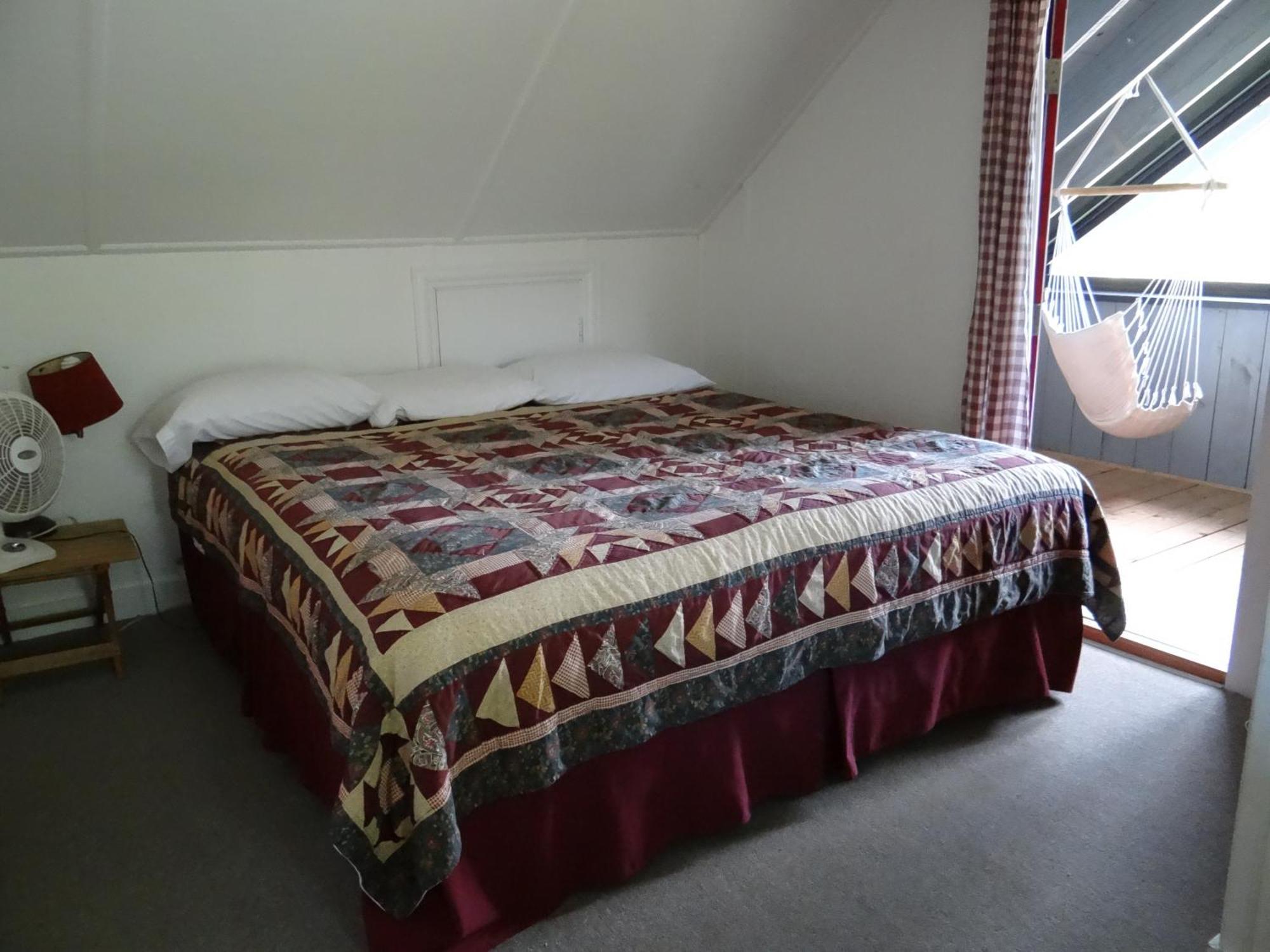 Gray Ghost Camps Hotel Rockwood Room photo